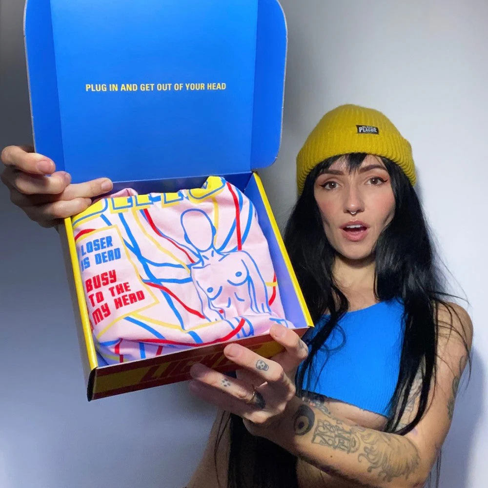 In My Head Boxset [CD + T-shirt] - Image 4